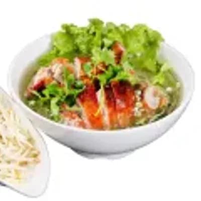 Noodle soup with roasted duck