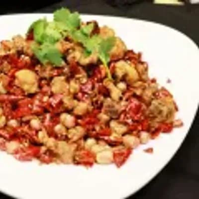 Stir-fried chicken with chili
