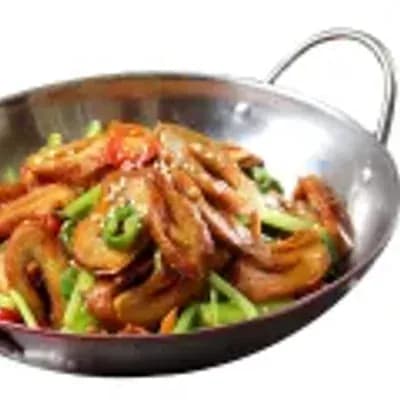 Wok-fried pork intestines